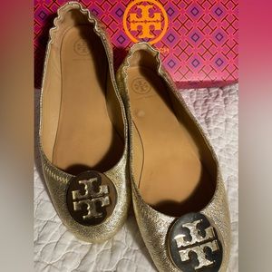 gold tory burch minnie travel ballet flat, women’s size 8.5